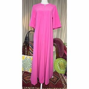 70s Vanity Fair Pink Housecoat